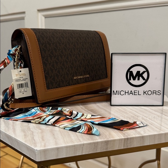 Michael Kors Bag Jet Set Logo Brown and Tan Chain Crossbody NWT